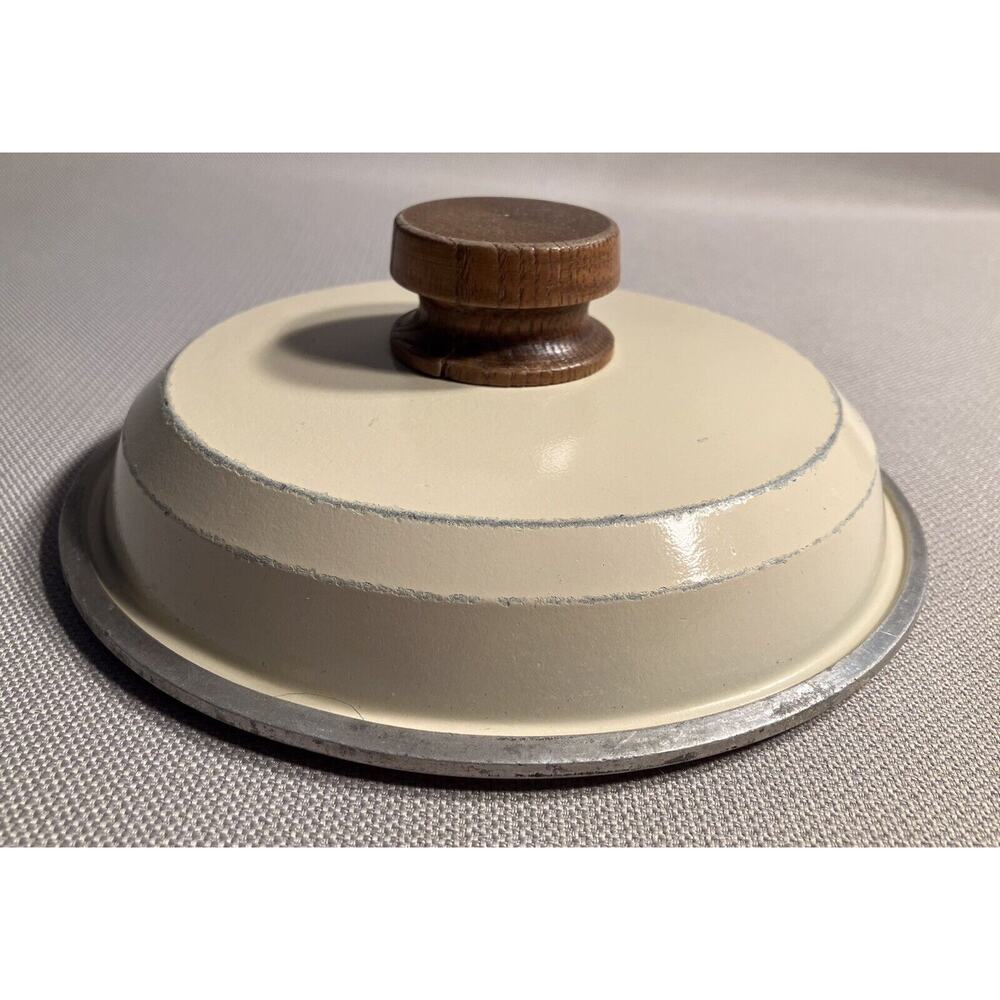 Club Aluminum ￼1 1/2 Quart 7" Sauce Pan Cover‎ Lid Wood Handle Vintage